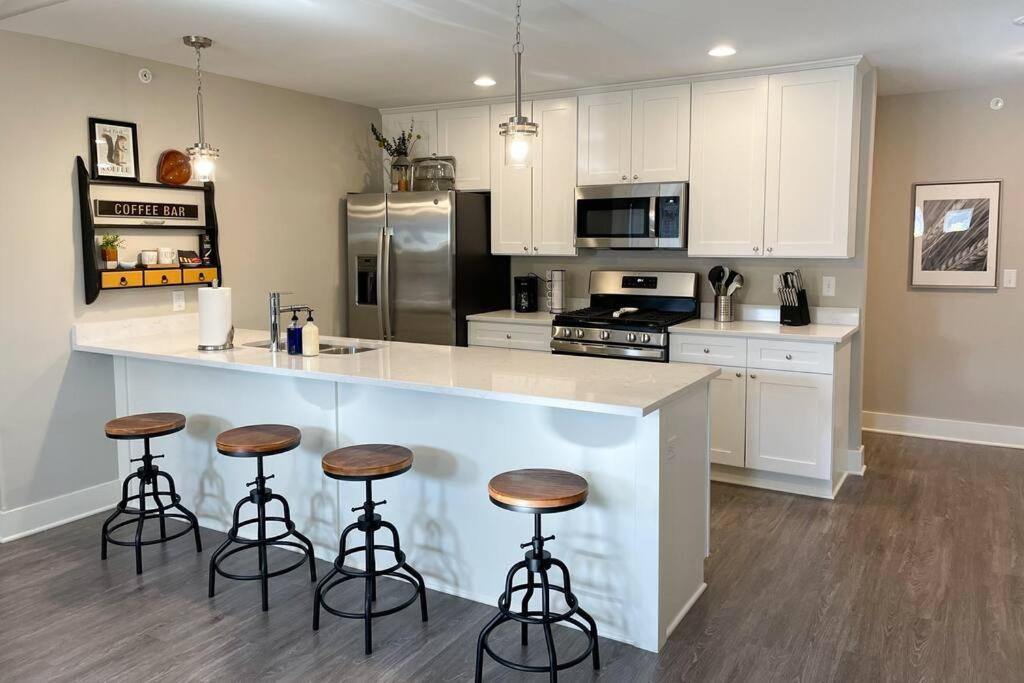 New Beautiful 3 Bedroom Condo In Bettendorf Exterior foto