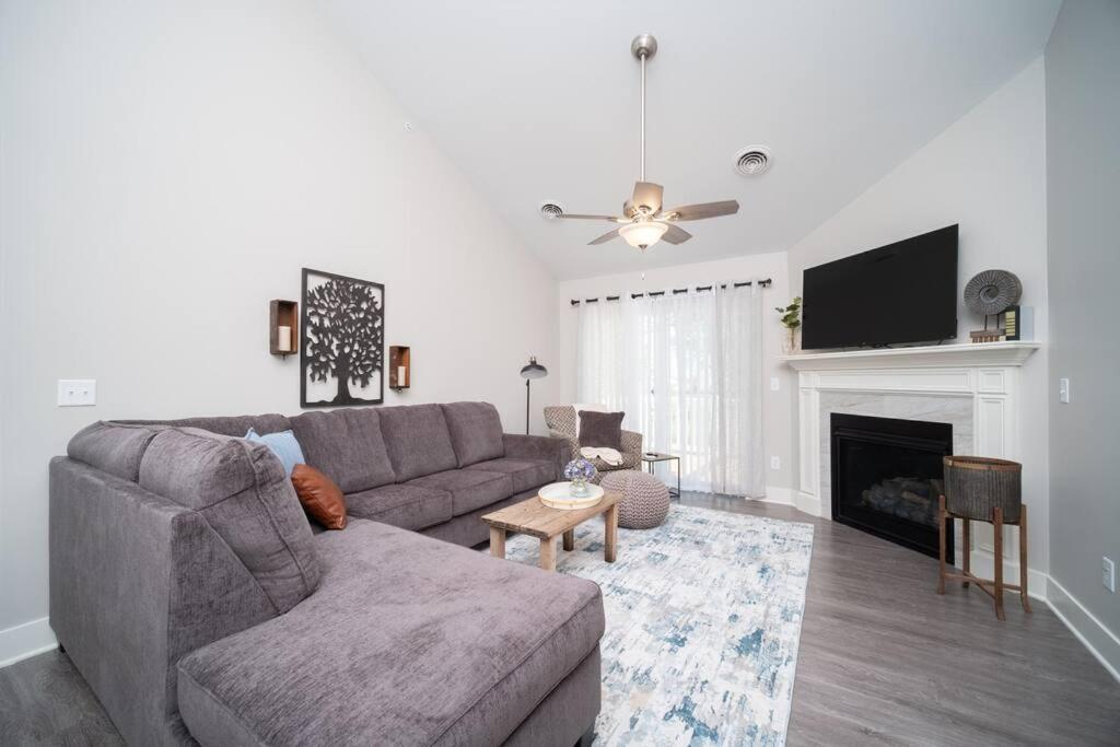 New Beautiful 3 Bedroom Condo In Bettendorf Exterior foto